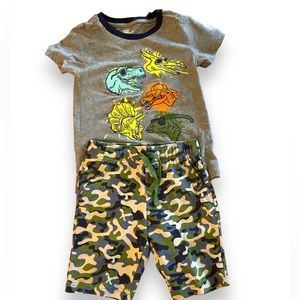 Epic Threads Boys Camo Shorts Set (Size 6)